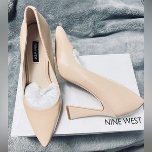 Nine West, color:beige, size 8 1/2 brand new